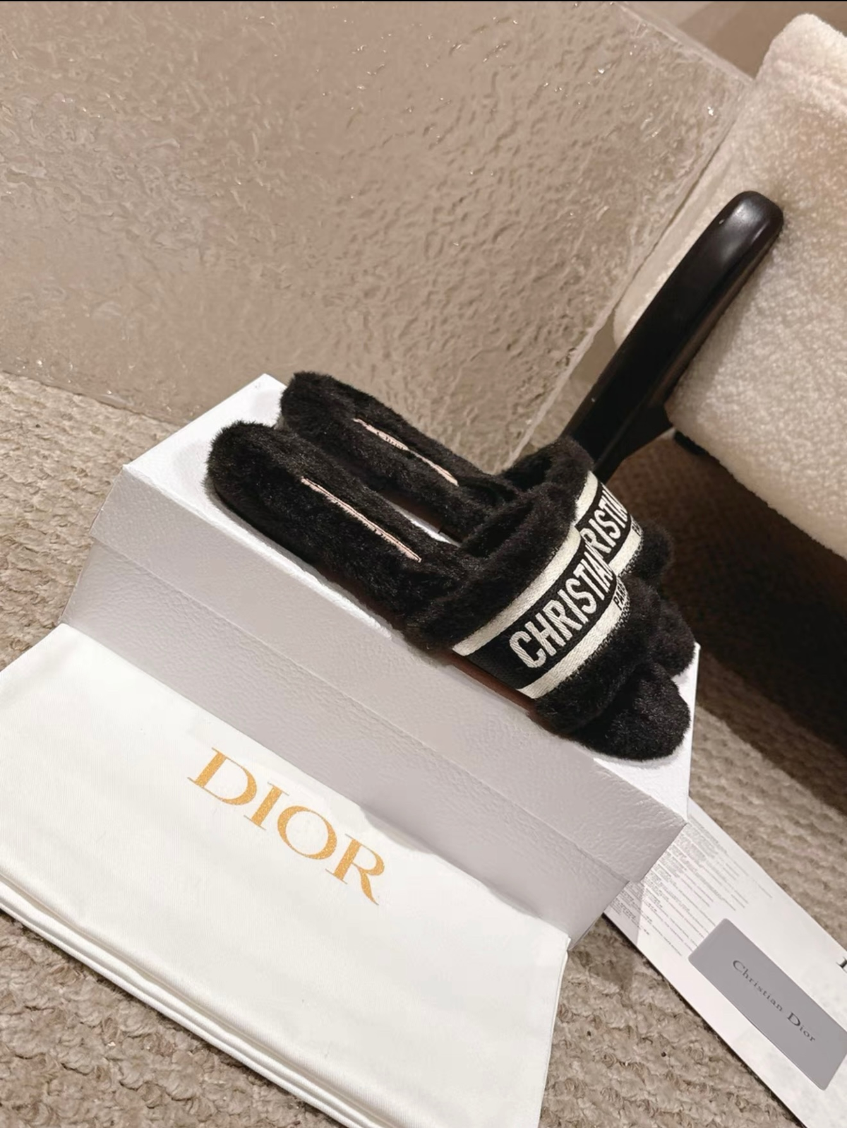 Gucci Fuzzy Slide