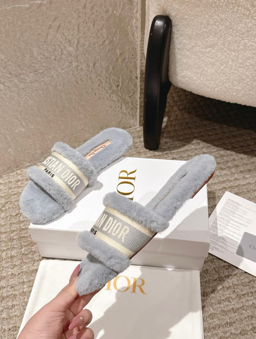 Gucci Fuzzy Slide
